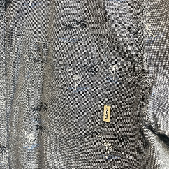 Van's Flamingo & Palm Tree Button Down Top- Medium - Picture 4 of 10